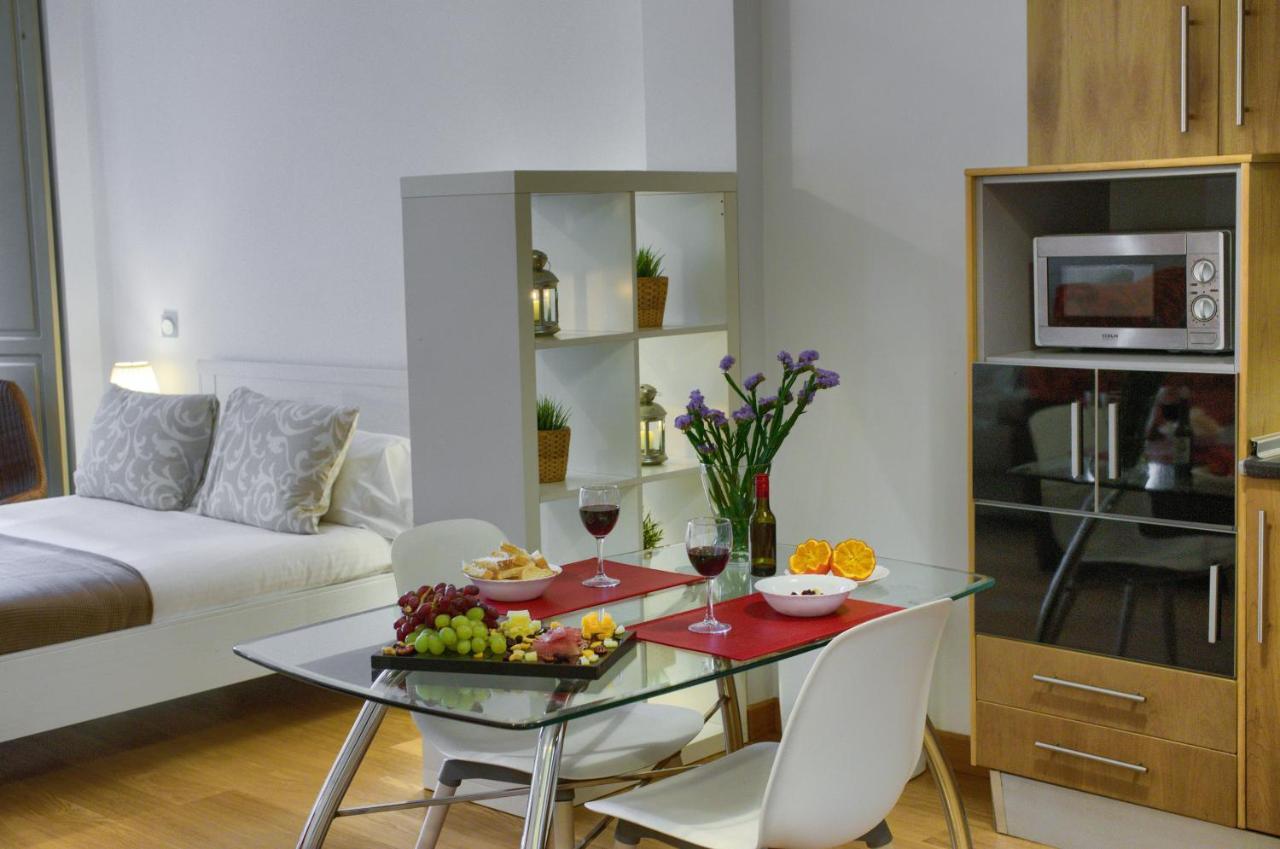 Lyrioshomes Apartamento Estudio La Biznaga Málaga Buitenkant foto